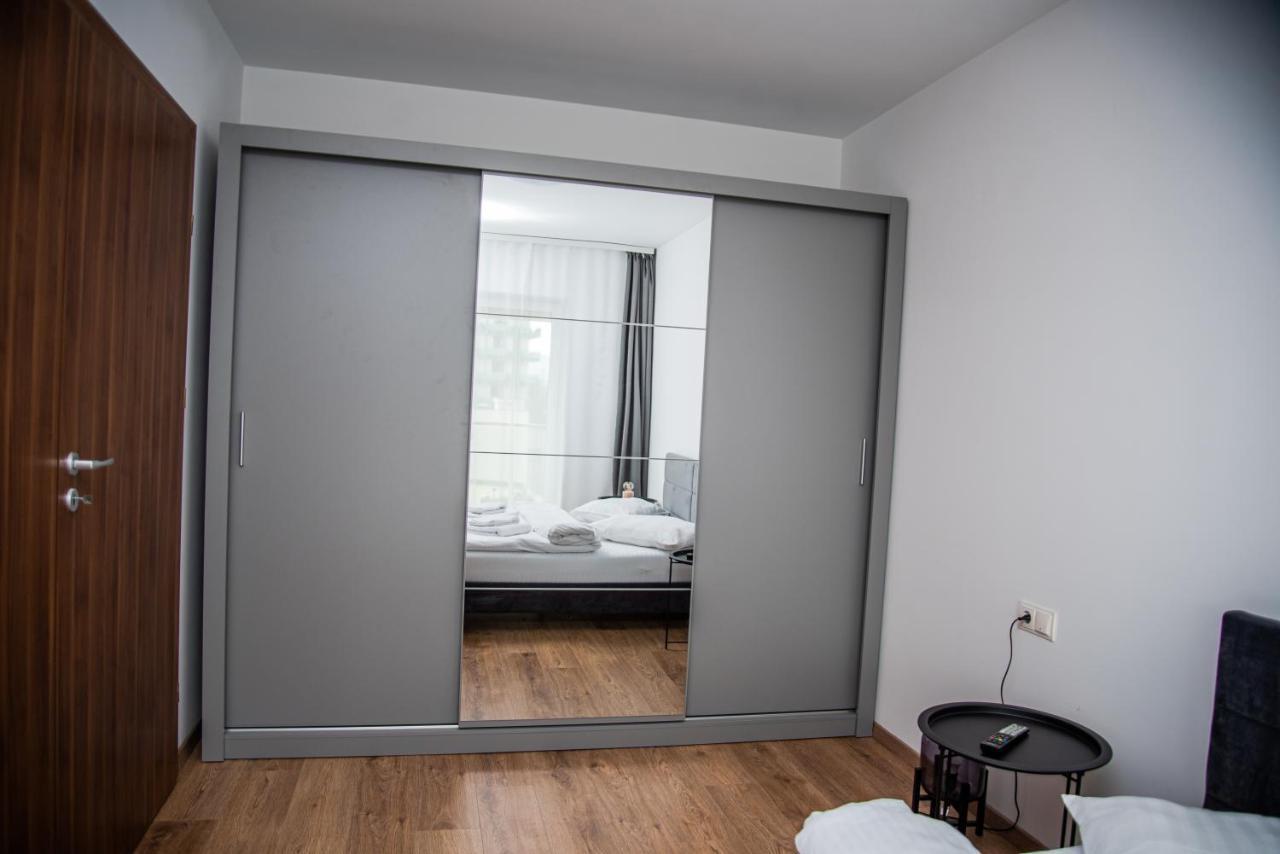 Gavas Apartments Viva City คลูจ-นาโปกา ภายนอก รูปภาพ