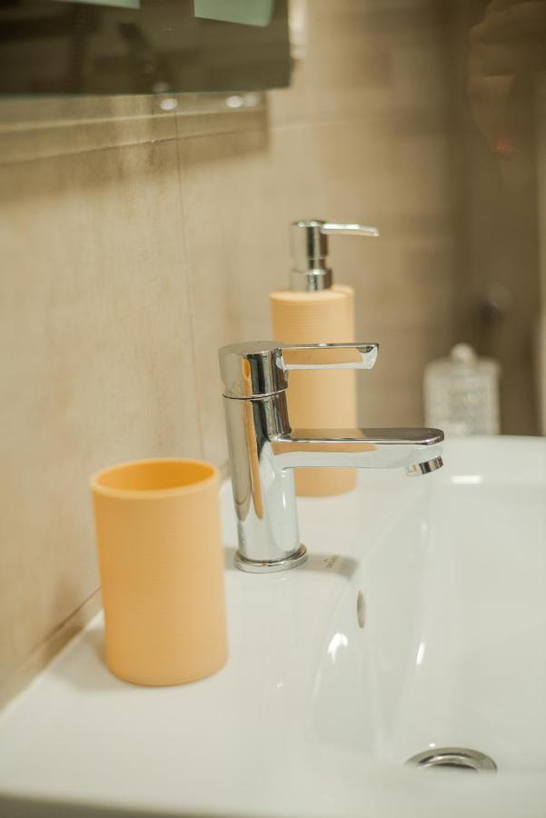 Gavas Apartments Viva City คลูจ-นาโปกา ภายนอก รูปภาพ