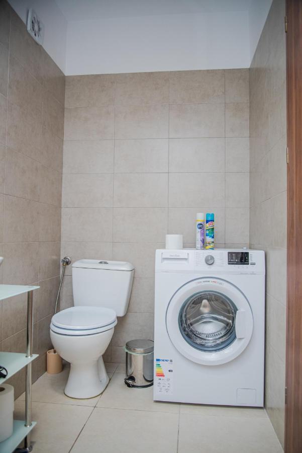 Gavas Apartments Viva City คลูจ-นาโปกา ภายนอก รูปภาพ